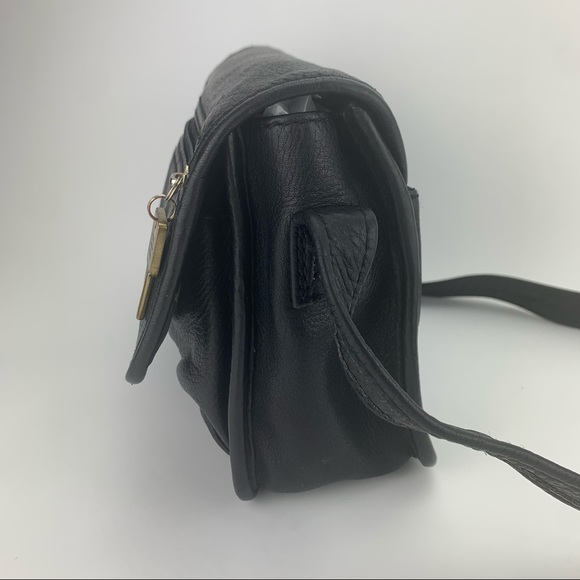 Fossil Classic Collection Shoulder Bag - Picture 11 of 15